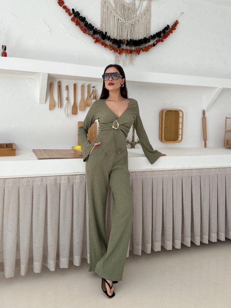 buckle detail ribbed set